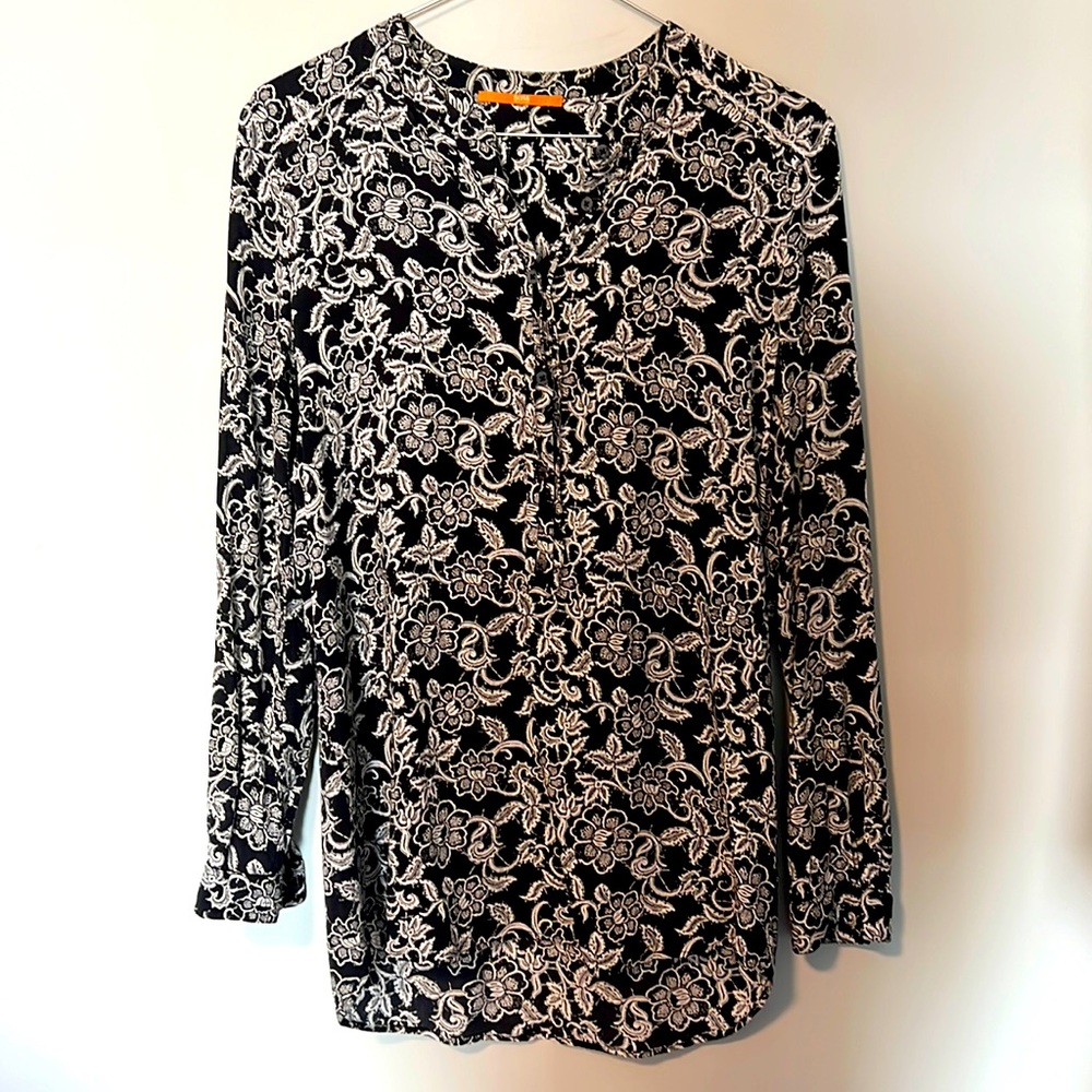 Hugo Boss Orange Floral sz 4/M Long Sleeve Half Buttons